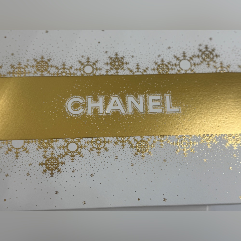 (New) Chanel Beauty Makeup Pouch White – Limited Edition - Picture 5 of 5